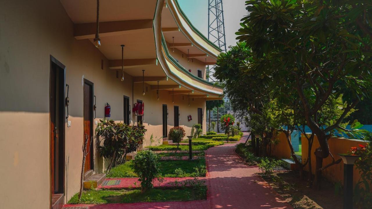 Corbett Ambience Resort Ramnagar  Zewnętrze zdjęcie