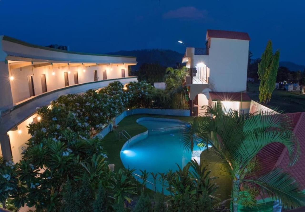 Corbett Ambience Resort Ramnagar  Zewnętrze zdjęcie